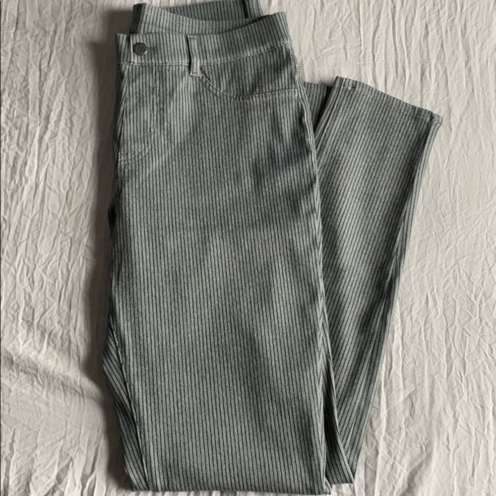 Uniqlo ultra stretch legging pants - Large